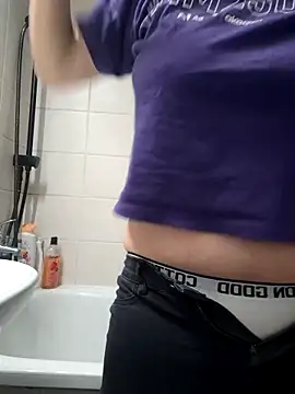 czruz online show from December 2025 09:21:01 PM