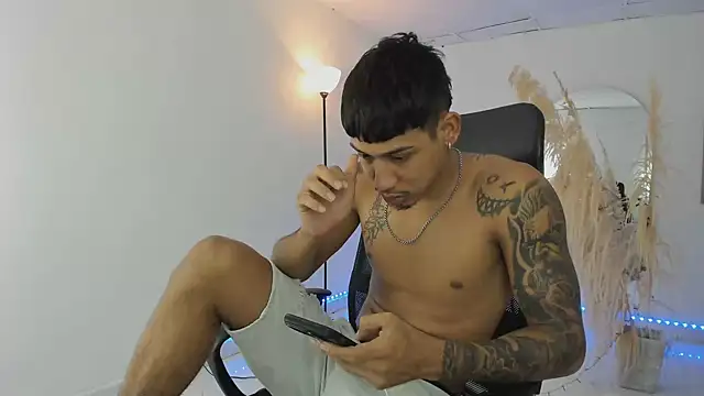 slim master12 online show from December 2025 10:51:03 PM