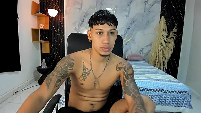 Snapshot of slim_master12 chatting on April 2026 11:40:01 PM slim master12 online show from April 2026 11:40:01 PM