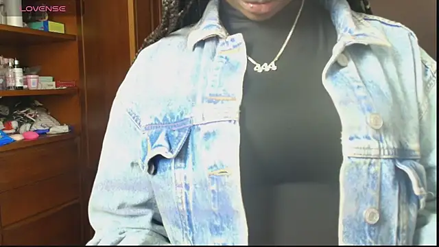 Raquel jones online show from October 2025 12:24:02 PM