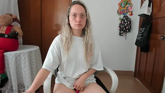Snapshot of Adele_johnsonn1 chatting on June 2026 02:17:02 PM Adele johnsonn1 online show from June 2026 02:17:02 PM