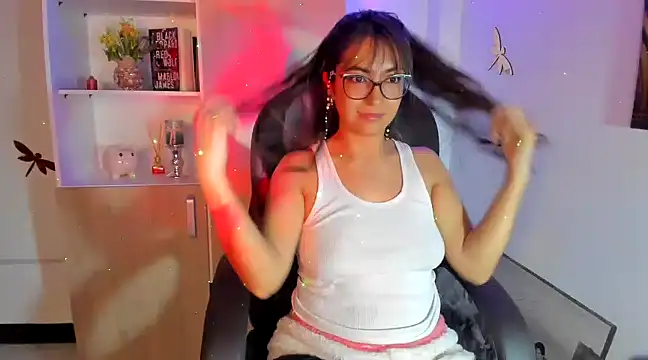 Isabellaa22 1 online show from March 2025 04:57:02 AM