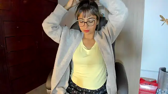 Isabellaa22 1 online show from March 2026 04:05:01 AM