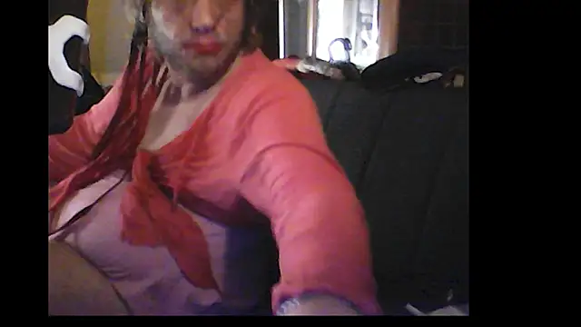 Snapshot of Family666Zombie chatting on May 2026 11:12:03 PM Family666Zombie online show from May 2026 11:12:03 PM