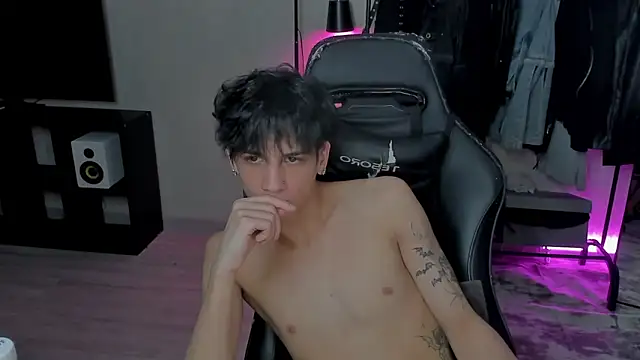 MarkBrowniii online show from February 2025 08:11:02 PM