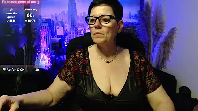 Snapshot of ninarandmann chatting on May 2026 02:58:02 PM ninarandmann online show from May 2026 02:58:02 PM