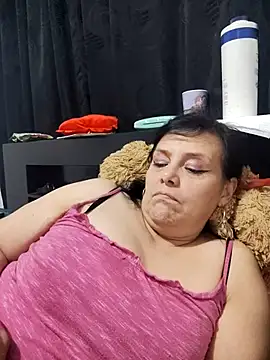 Natasha milf   online show from November 2025 12:33:01 AM