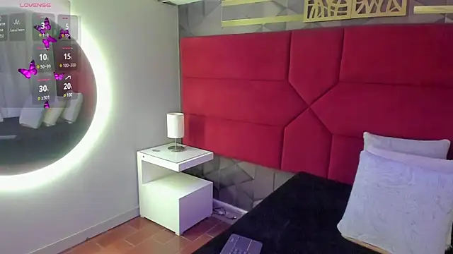 hanny milf online show from February 2026 02:21:01 AM