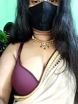 Idhika Paul online show from February 2026 12:04:01 AM