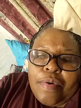 Snapshot of HOTSUGARX5 chatting on December 2024 09:43:01 PM HOTSUGARX5 online show from December 2024 09:43:01 PM