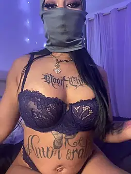 kamila french online show from February 2026 10:13:02 PM