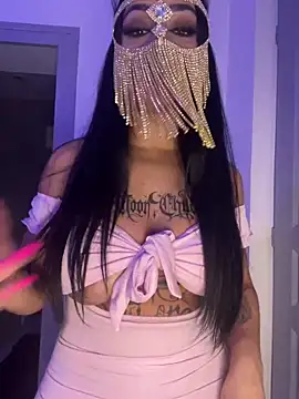 kamila french online show from February 2026 09:24:02 PM