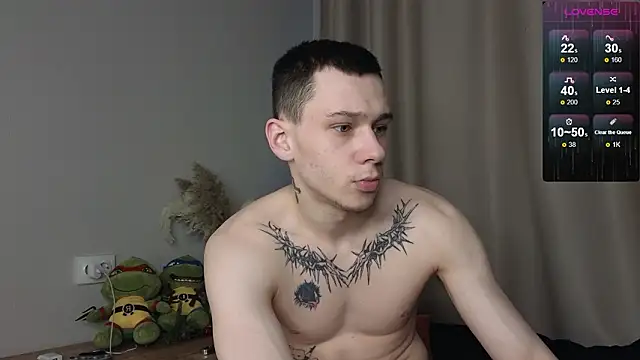 Snapshot of R1mmo__ chatting on February 2026 02:35:01 PM R1mmo online show from February 2026 02:35:01 PM