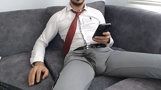 Snapshot of Naughtb0y chatting on July 2026 10:30:01 AM Naughtb0y online show from July 2026 10:30:01 AM