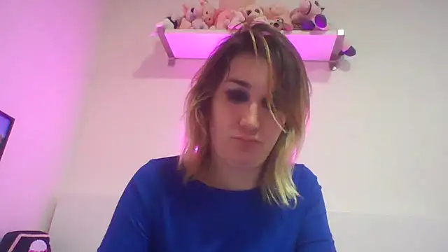 Icy  Diamond online show from October 2025 04:18:01 PM