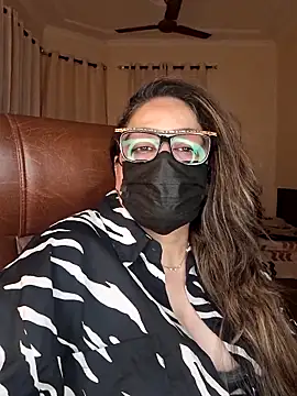 SEXY-Sardarni online show from September 2025 02:41:02 PM