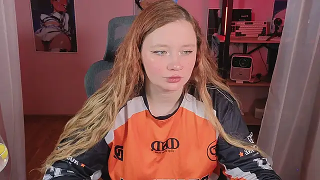 Snapshot of carolina_elf chatting on March 2026 05:02:02 AM carolina elf online show from March 2026 05:02:02 AM