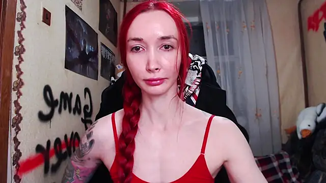 Snapshot of Roxy_Silver chatting on April 2026 08:33:01 PM Roxy Silver online show from April 2026 08:33:01 PM