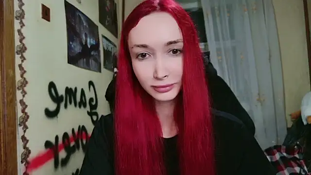 Snapshot of Roxy_Silver chatting on May 2026 09:12:02 PM Roxy Silver online show from May 2026 09:12:02 PM