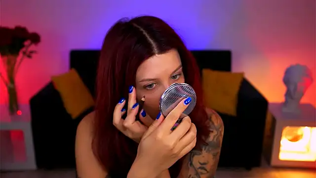 NicoleMun online show from November 2025 12:49:02 PM