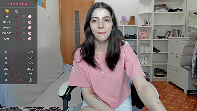 Snapshot of broosnica1 chatting on April 2026 08:28:02 AM broosnica1 online show from April 2026 08:28:02 AM