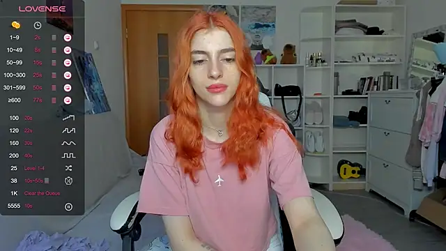 Snapshot of broosnica1 chatting on July 2026 09:33:02 AM broosnica1 online show from July 2026 09:33:02 AM