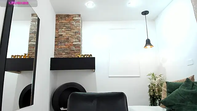  AlejaCruz  online show from September 2025 11:56:02 AM