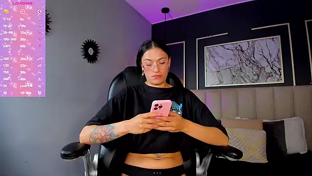 Lissy  Dream online show from February 2025 10:01:01 PM