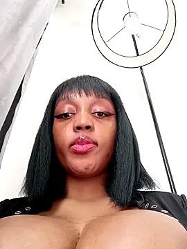 Snapshot of Busty_Bambi chatting on April 2026 11:24:01 AM Busty Bambi online show from April 2026 11:24:01 AM