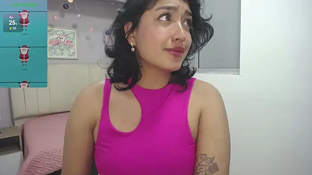 ema saenz online show from December 2024 10:13:02 PM