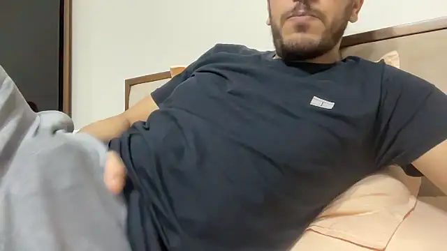 Mooka69 online show from April 2026 07:58:01 PM