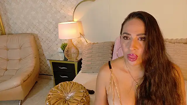 Snapshot of MayraVegas chatting on February 2026 01:48:02 PM MayraVegas online show from February 2026 01:48:02 PM