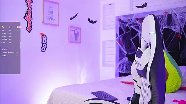 Marianamonroe  online show from October 2025 06:58:02 PM