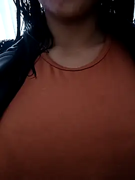 tiffani  love online show from March 2026 04:44:02 PM