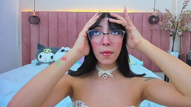 MarianaBranzz online show from February 2025 04:47:01 PM