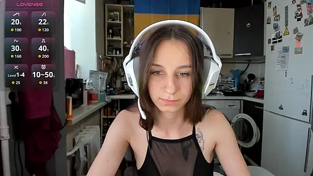 Snapshot of _Nika_Kik chatting on June 2026 03:01:02 PM Nika Kik online show from June 2026 03:01:02 PM