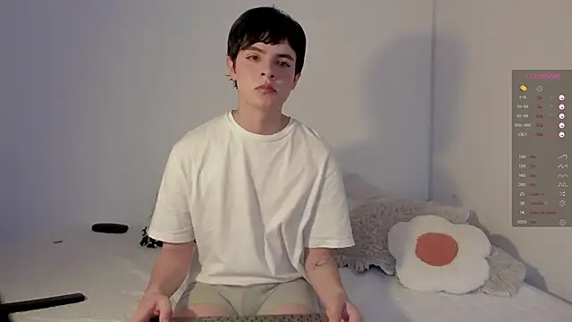 Snapshot of ianstar_599 chatting on January 2025 08:47:01 PM ianstar 599 online show from January 2025 08:47:01 PM