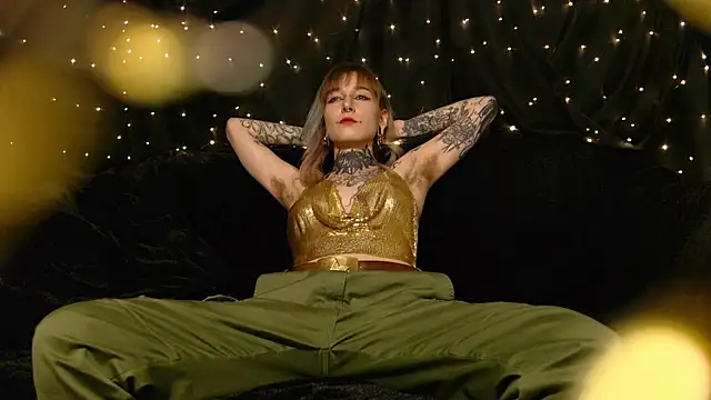 Littlespacemouse online show from October 2025 05:50:02 PM