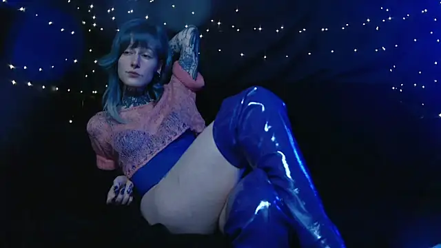 Littlespacemouse online show from November 2025 09:02:02 AM