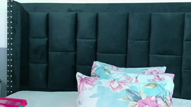 kinkyhousewifee online show from March 2026 11:49:02 AM