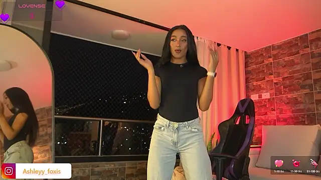 Ashleey Fox online show from February 2026 11:38:02 PM