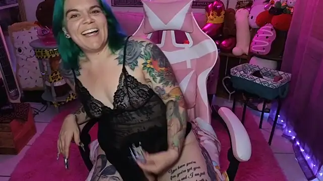 Snapshot of CherryBombBomb chatting on September 2025 05:46:01 AM CherryBombBomb online show from September 2025 05:46:01 AM