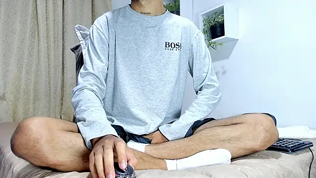 Aronxxs online show from March 2025 10:17:01 AM