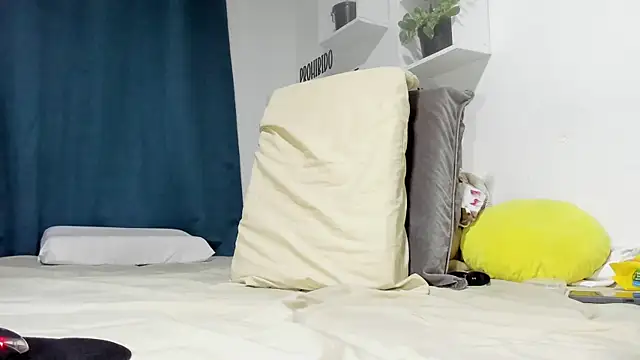 Aronxxs online show from September 2025 10:37:01 AM