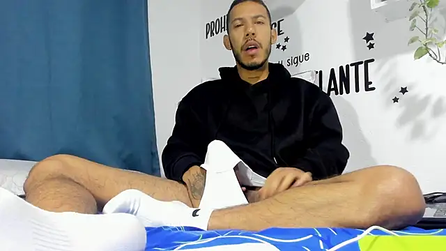 Aronxxs online show from October 2025 09:49:01 AM