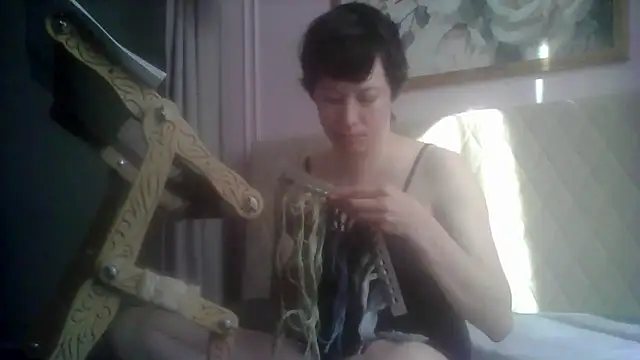 Snapshot of SunElizabeth chatting on May 2026 04:07:02 AM SunElizabeth online show from May 2026 04:07:02 AM