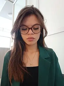 Snapshot of Violeta_12- chatting on June 2026 02:25:02 PM Violeta 12- online show from June 2026 02:25:02 PM