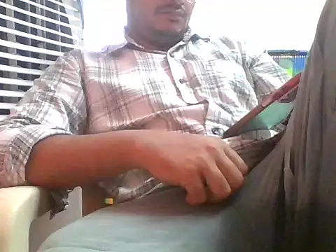Snapshot of naughtymike0007 chatting on October 2025 02:33:01 AM naughtymike0007 online show from October 2025 02:33:01 AM