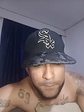 Snapshot of sexjim01 chatting on June 2026 05:01:01 AM sexjim01 online show from June 2026 05:01:01 AM