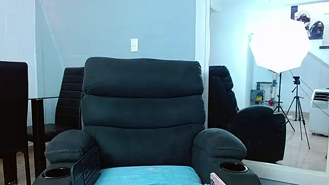 rousebonnett online show from January 2025 04:15:01 PM